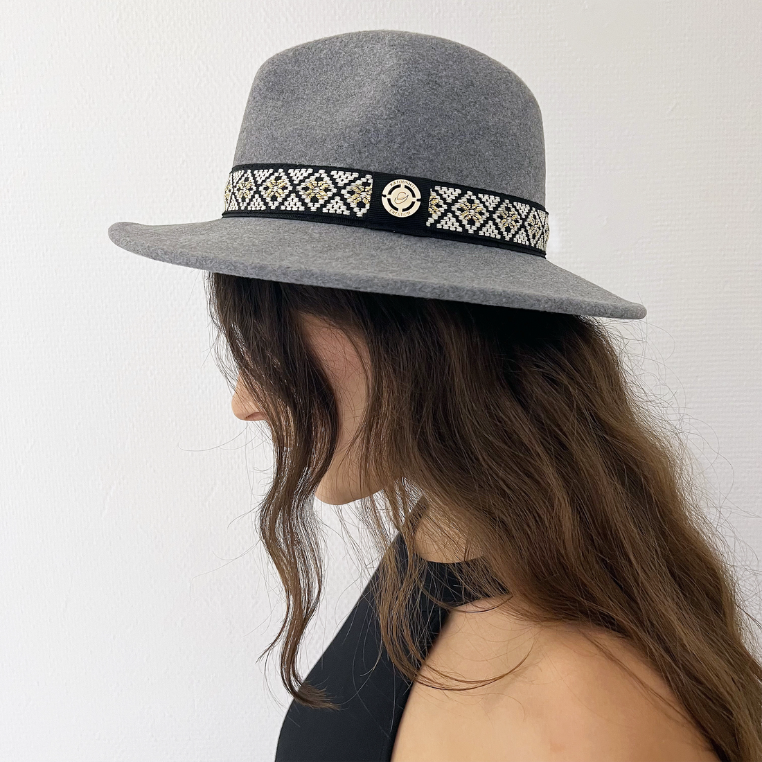 Grey Hat - With embroidered patterns